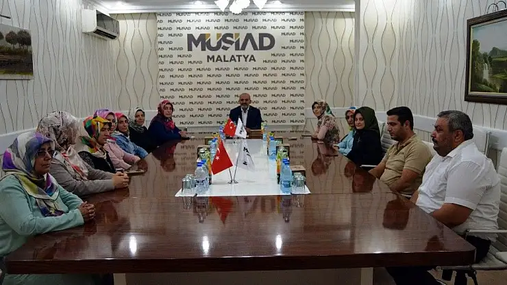 'Kadın girişimcilerden MÜSİAD´a ziyaret'