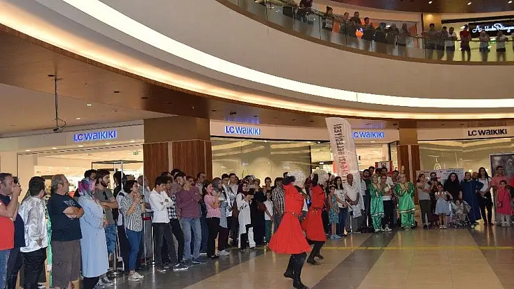 Kafkas dansı Malatyalıların beğenisini kazandı
