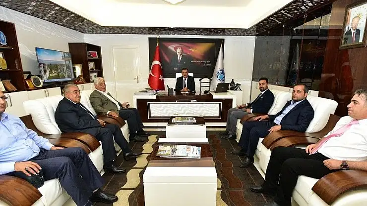 Gürkan´dan Erbakan´a övgü
