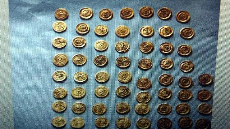 'Peçeteden altın sikke çıktı'