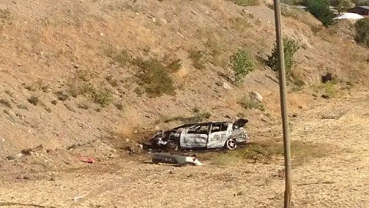 'Şarampole yuvarlanan otomobil alev alev yandı'