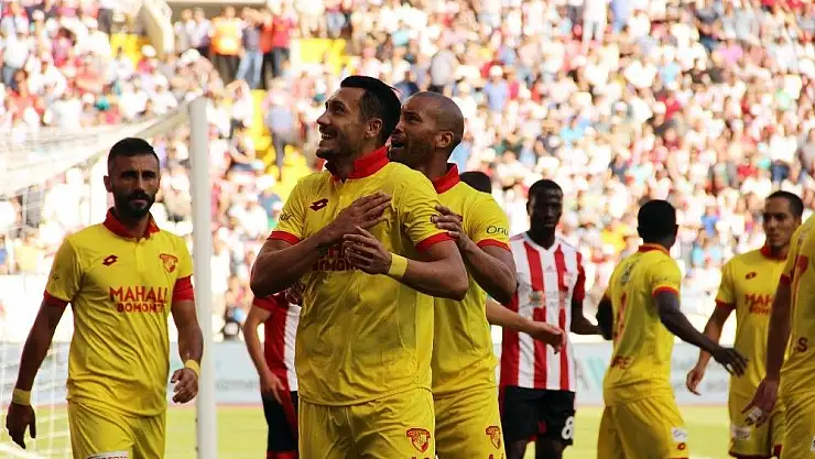 'Süper Lig: D.G Sivasspor: 2 - Göztepe: 3 (Maç sonucu)'
