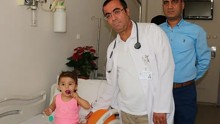 '1.5 yaşındaki çocuğun karnından 10 santimlik kist çıktı'