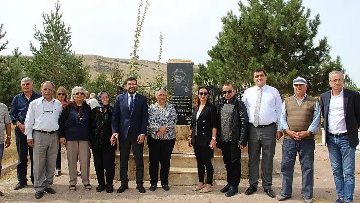 'Beşiktaş Belediye Başkanı Hazinedar, Aşık Veysel´in köyünü ziyaret etti'