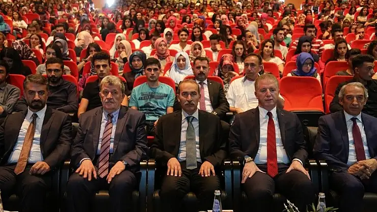 'Cumhuriyet Üniversitesi´nde tanıtım günleri başladı'