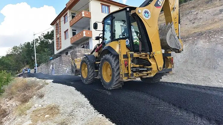 'Battalgazi Belediyesi asfalt çalışmalarını sürdürüyor'