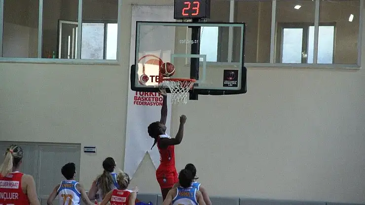 'Türkiye Kadınlar Basketbol Ligi: Elazığ İl Özel İdare: 52 - İstanbulgücü: 66'