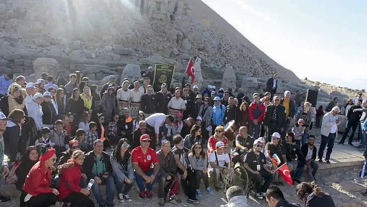 'Nemrut Dağı zirvesinde konser'