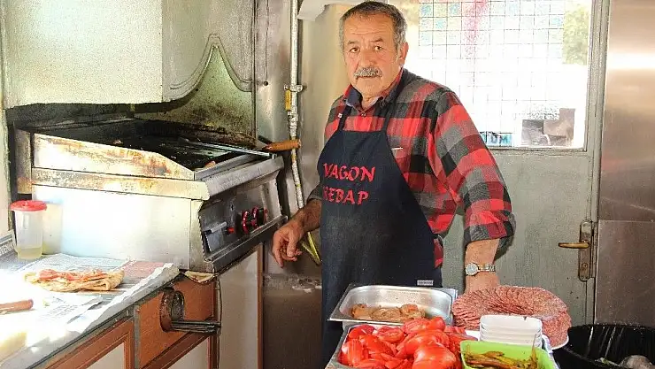 'Demiryolları´ndan emekli oldu, vagonu kafeye çevirdi'