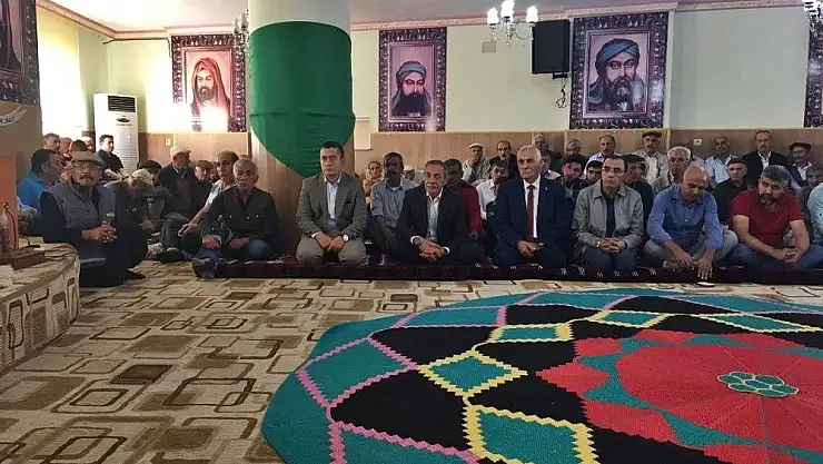 'Gölbaşı Cem Vakfından aşure ikramı'