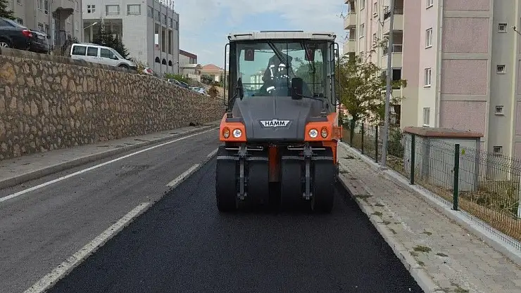 Yeşilyurt´ta asfaltlama çalışmaları