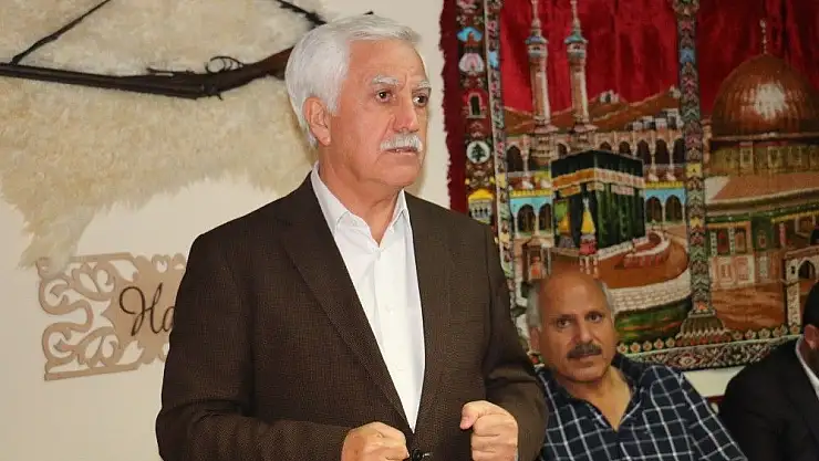 'Başkan Toprak, gençlere darbelerin karanlık yüzünü anlattı'