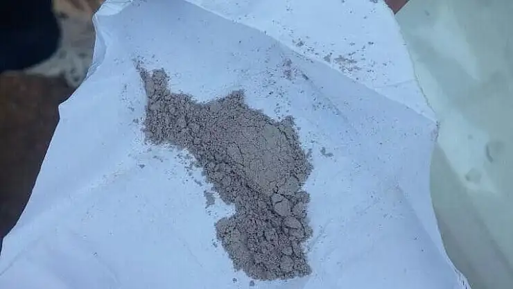 'İnşaat içerisinde yakalanan şahıslardan eroin ele geçirildi'