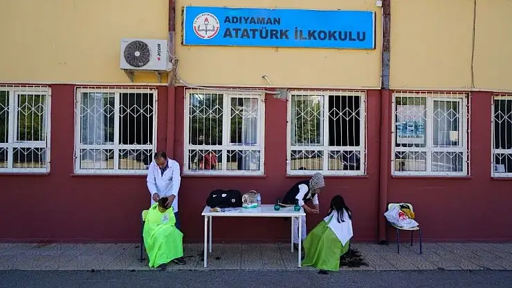 'Öğrencilerin saçı kesildi'