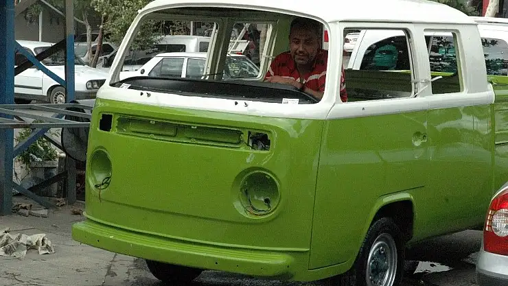 '(Özel haber) Savaş için üretildiler şimdi klasik otomobil tutkunlarının gözdesi oldular'