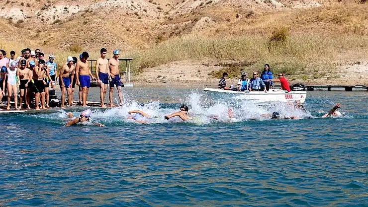 'Üç yarış birden yapıldı'