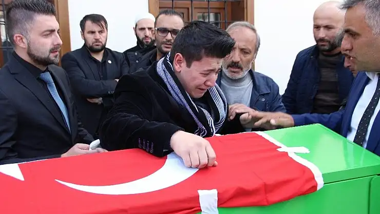 'Danimarka´da öldürülen esik UETD Başkanı Sivas´ta toprağa verildi'