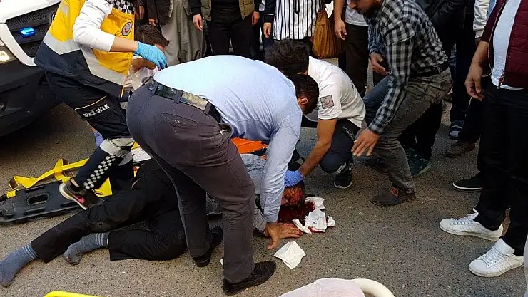 'Otomobil yayaya çarptı'