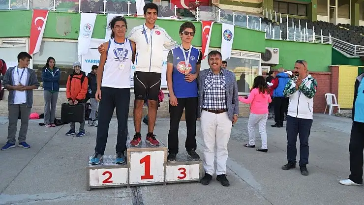 'Meteberk Demiryol, Eren Bülbül anısına yapılan şampiyonda üçüncü oldu'