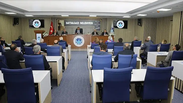 Gürkan,CHP ve AK Parti  birlik ve beraberlik içerisinde Battalgazi´ye bu hizmetler vermiştir