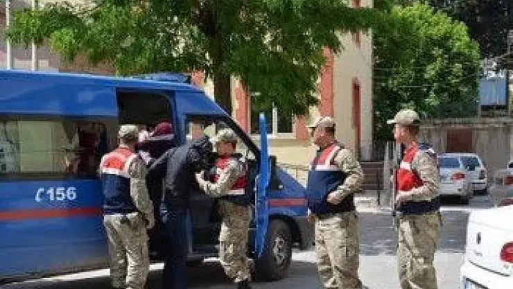 'Uyuşturucu kullanan 10 kişi yakalandı'