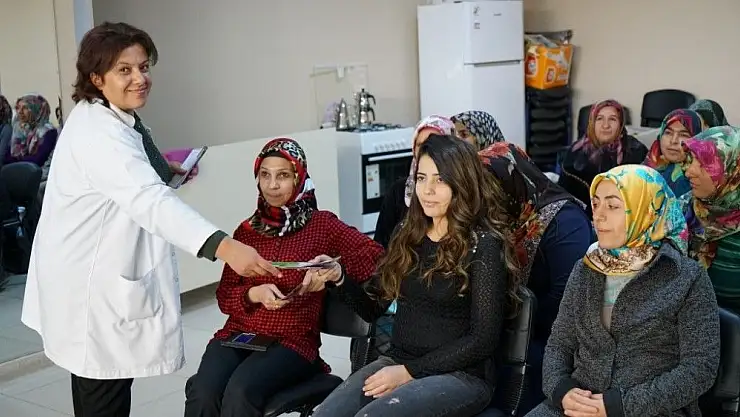 'TOGEM kursiyerlerine kanser eğitimi'