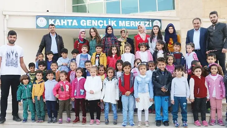 'Minik öğrenciler gençlik merkezini gezdi'