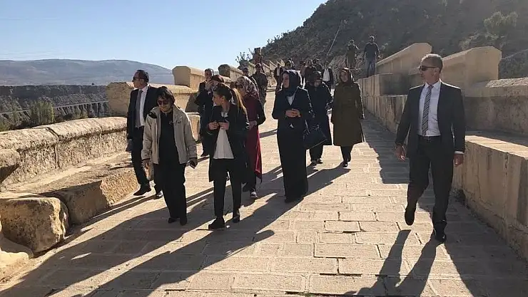 'Bayan Özlü Adıyaman´a hayran kaldı'