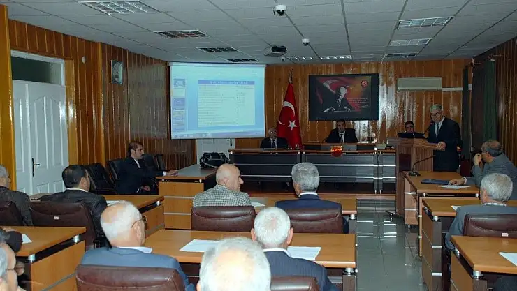 'İl genel meclisinde milli eğitim yatırımları görüşüldü'