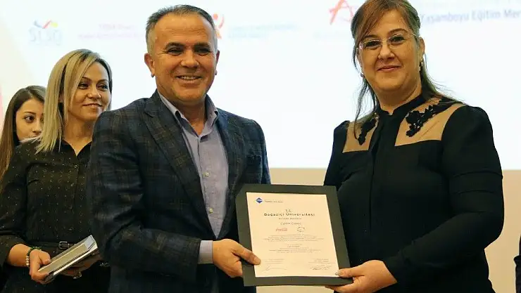 'Kız Kardeşim Projesi´ne katılan kadınların sertifikaları verildi'