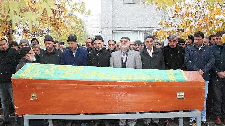 'Denize düşen araçta hayatını kaybeden 3 çocuk babası son yolculuğa uğurlandı'