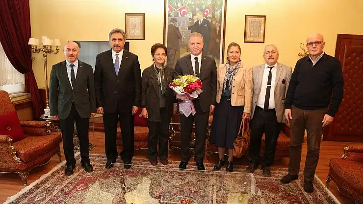 'Selçuk Anadolu Lisesi´nden burs kampanyasına destek'