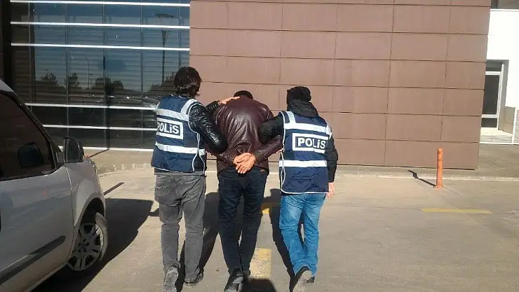 'Sosyal medya üzerinden terör propagandasına gözaltı'