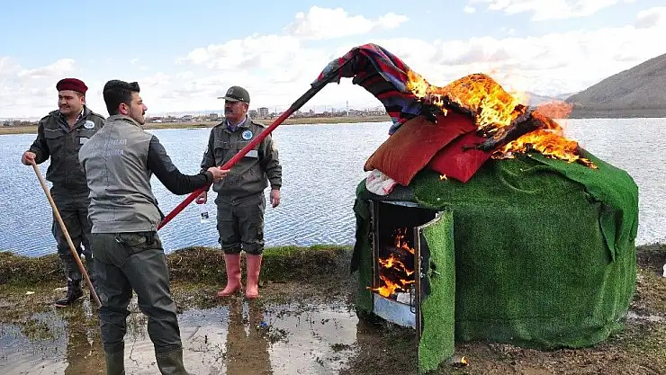 'Kaçak av için dayalı döşeli avcı kulübesi yapmışlar'