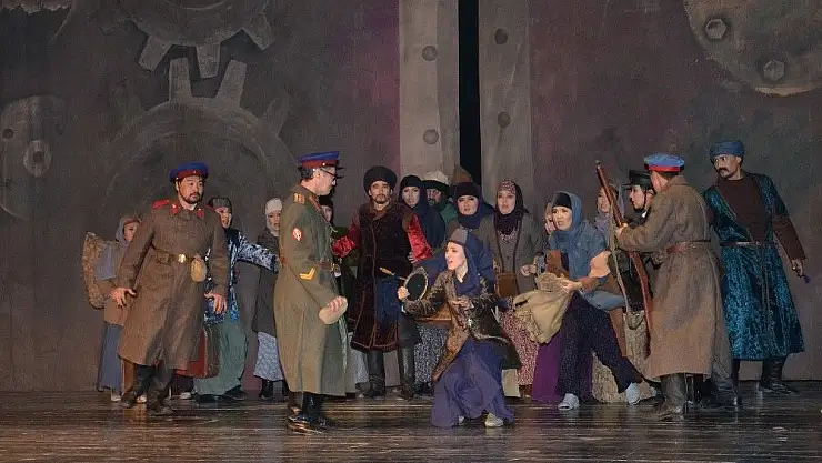 'Kazak-Türk dostluğu sahnelendi'