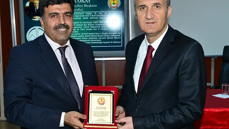 'Başkan Okay: ''Geçmişini bilmeyen insan geleceğe adım atamaz'''