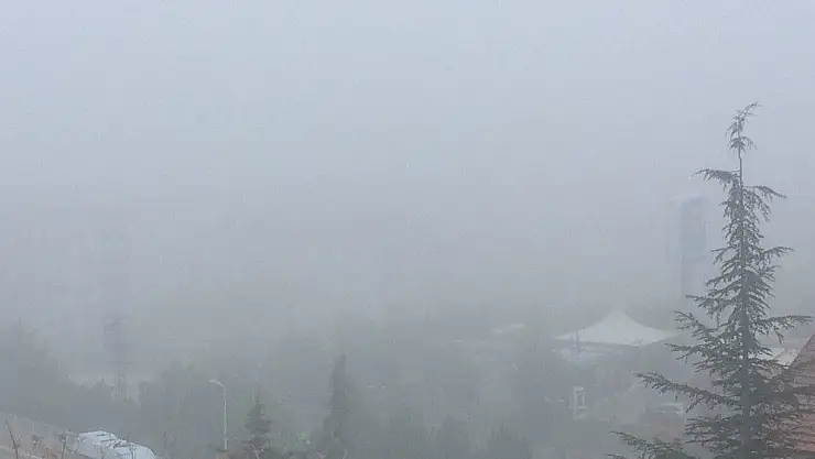 'Elazığ´da sis etkisini sürdürüyor'