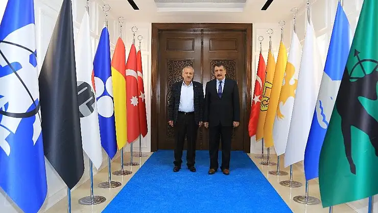 Milletvekili Şahin´den Battalgazi Belediyesine hayırlı olsun ziyareti