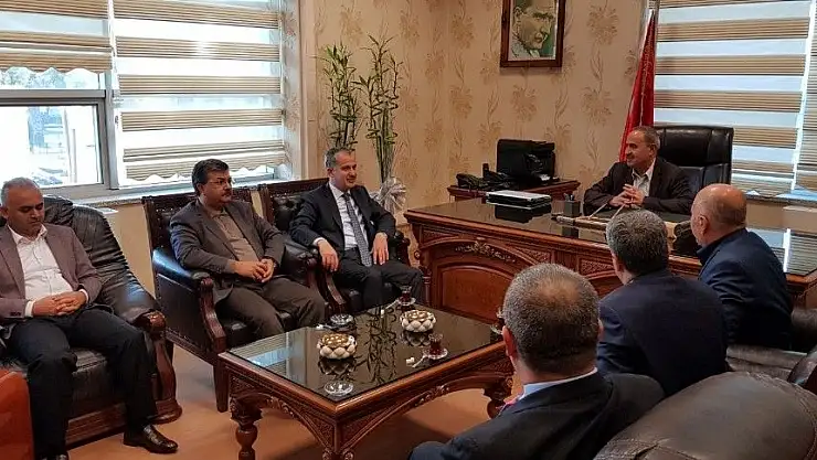 'AK Parti´li başkanlar iade-i ziyarette bulundu'