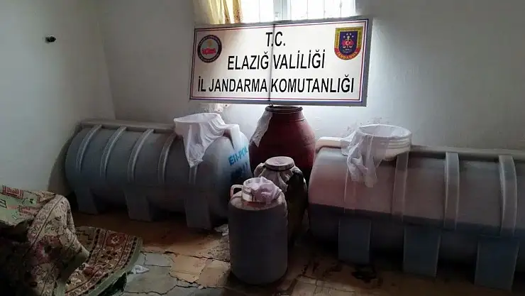 'Elazığ´da kaçak üretilen 800 litre içki ele geçirildi'