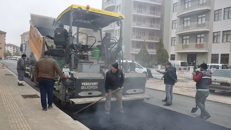 Hacı Uğur Polat Yeşilyurt'a 7/24 Hizmet Ediyoruz Dedi.