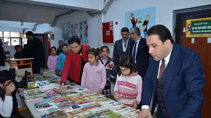 Darende´de kitaplar çocukların ayağına gidiyor