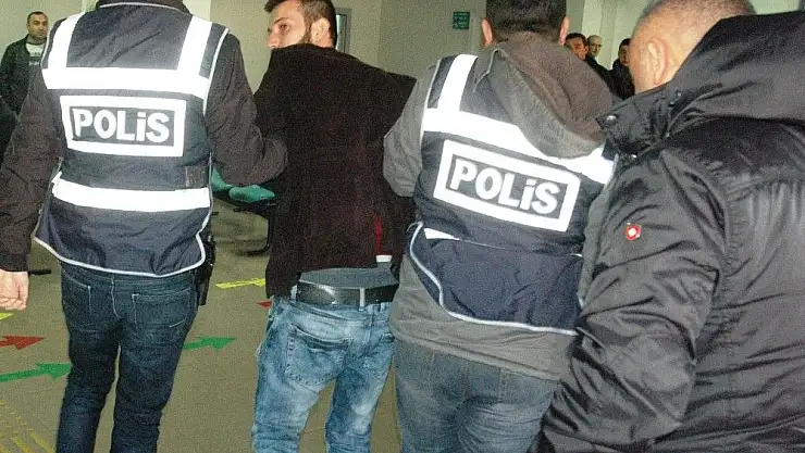 'Otomobilden ses sistemi çalan hırsız zanlısı yakalandı'