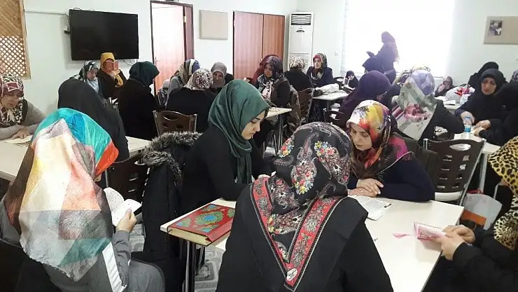 'Elazığ´da kadınlar, Trump´ın kararını kınadı, Kudüs için dua etti'