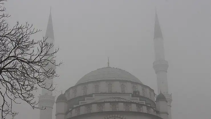 'Elazığ´da sis etkili oldu'