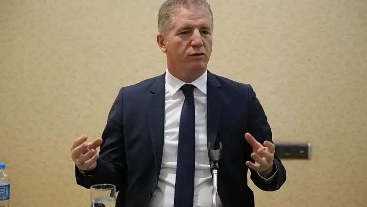 'Vali Gül, öğrencilere deneyimlerini anlattı'