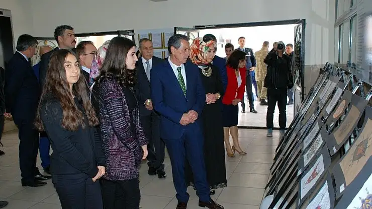 'Gölbaşı Anadolu Lisesi öğrencilerinden resim sergisi'