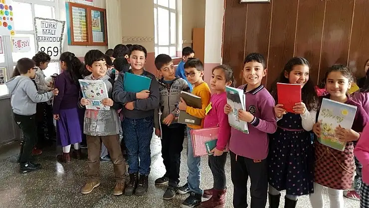 'Öğrencilerden `Türk malı´ etkinliği'