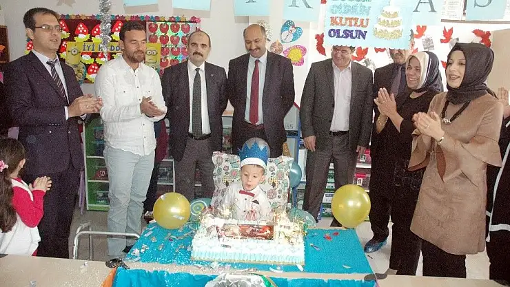 '5 yaşında 10 ameliyat geçirdi'