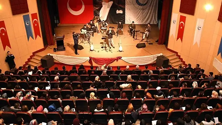 'Müzikseverler halk müziği ezgileri konserinde buluştu'